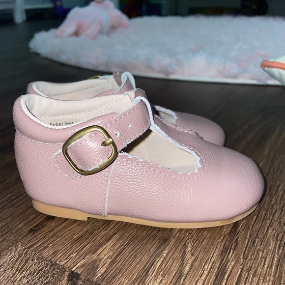 Rebel Feet Mauve T-bars size 7 - Picture 2 of 4